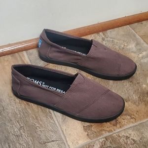 TOMS